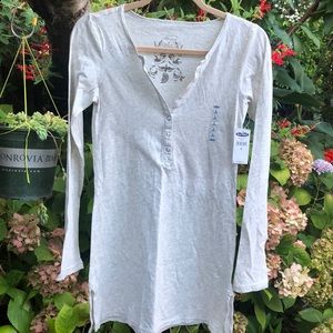 Old Navy! NEW! gray long sleeve cotton button up.
